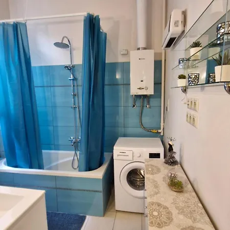 Center Royalty Apartman *