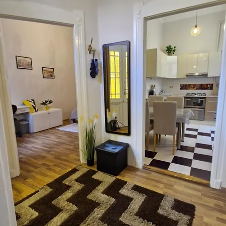 Center Royalty * 부다페스트