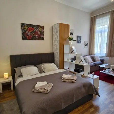 Center Royalty * 부다페스트