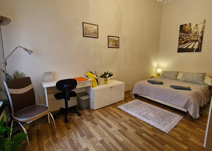 Center Royalty * Budapesta